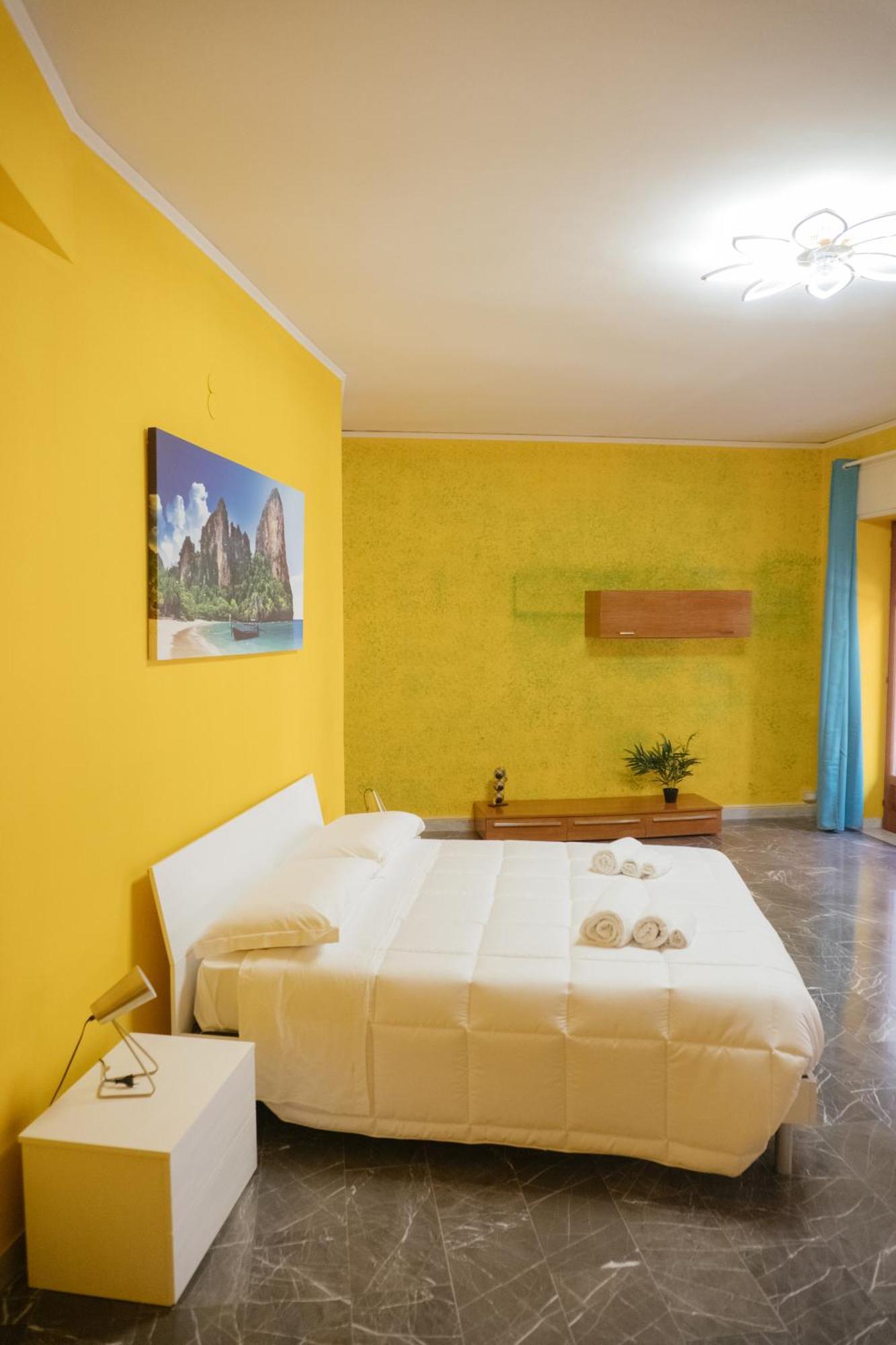 Domus Aurea Relax Room Salerno Kültér fotó