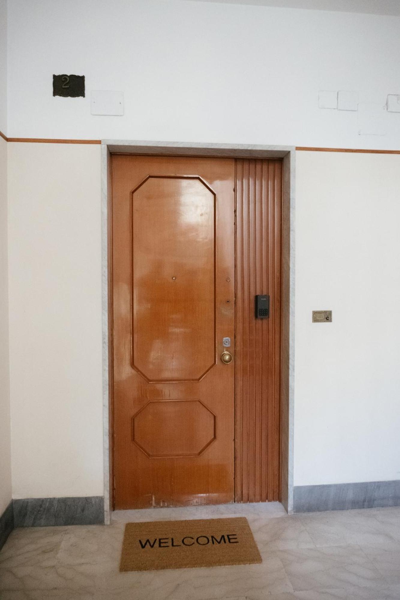 Domus Aurea Relax Room Salerno Kültér fotó