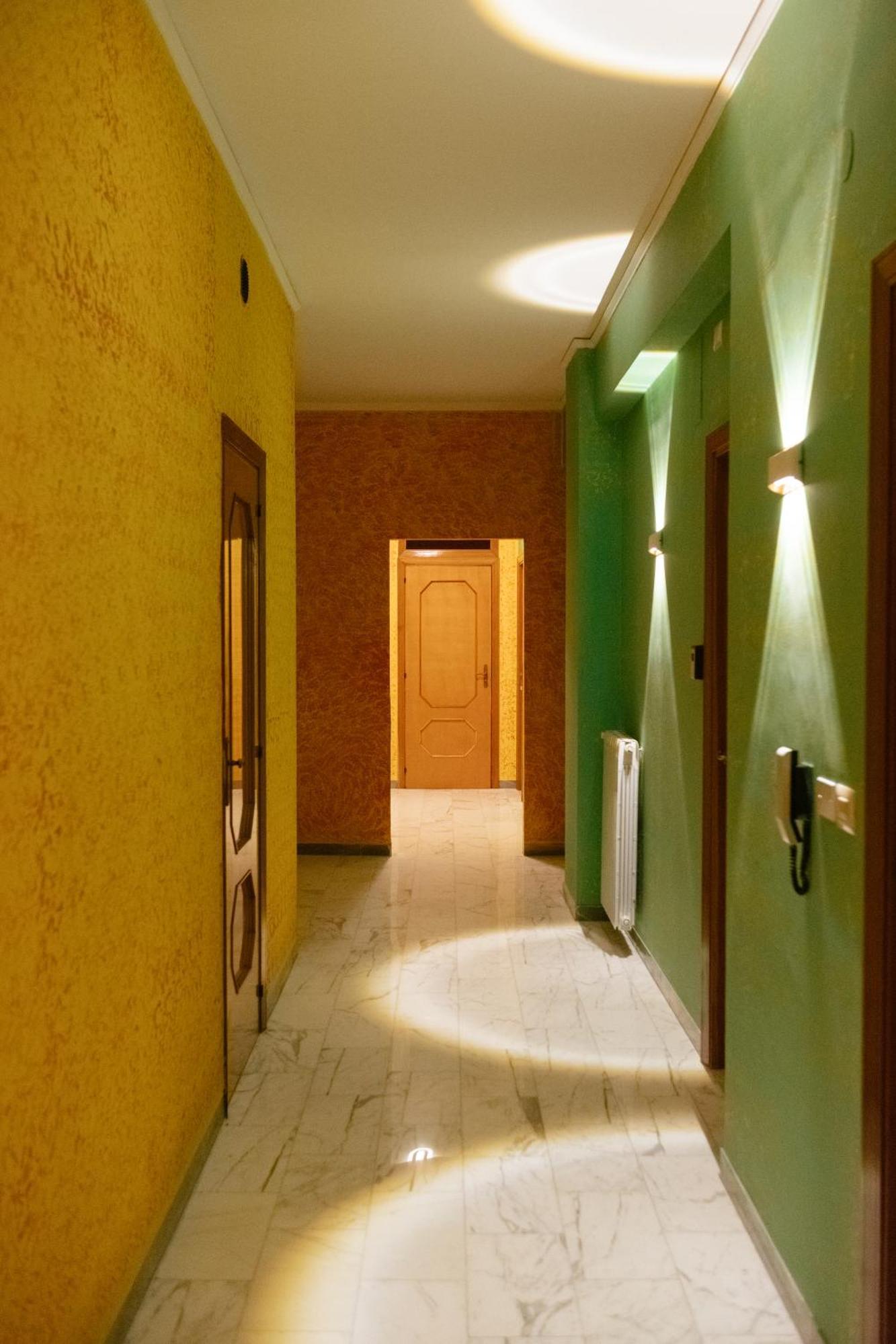 Domus Aurea Relax Room Salerno Kültér fotó