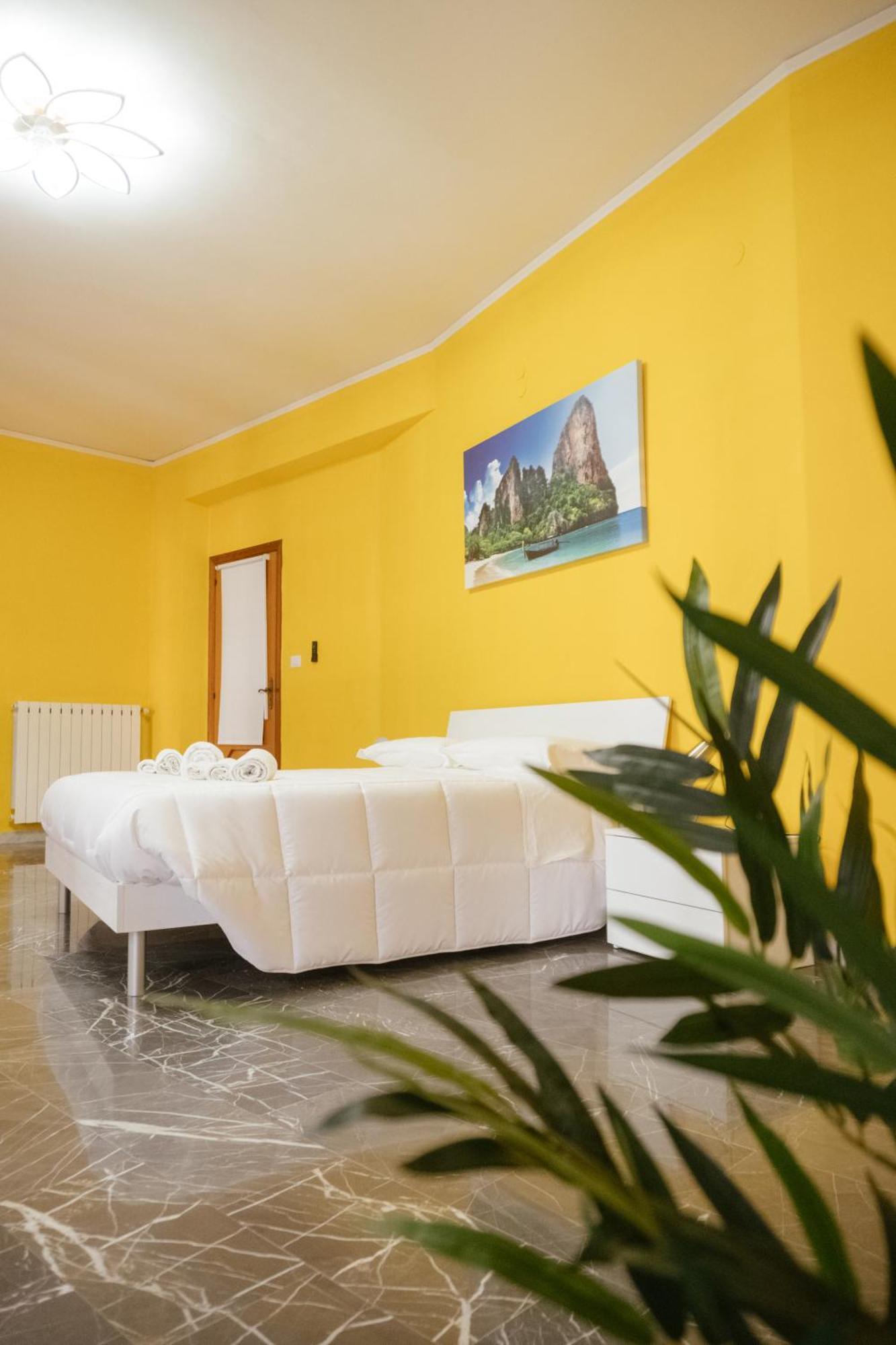 Domus Aurea Relax Room Salerno Kültér fotó