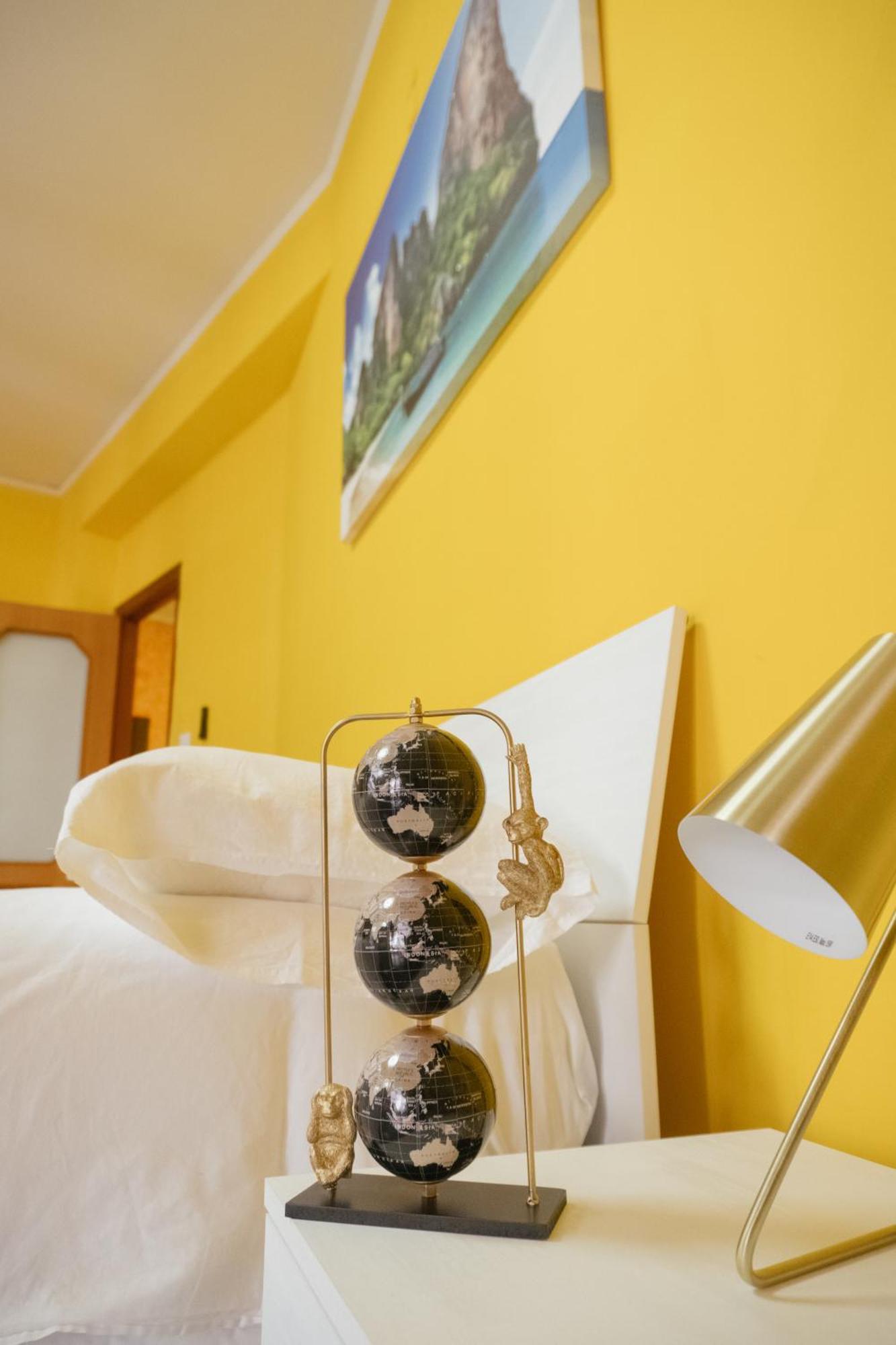 Domus Aurea Relax Room Salerno Kültér fotó