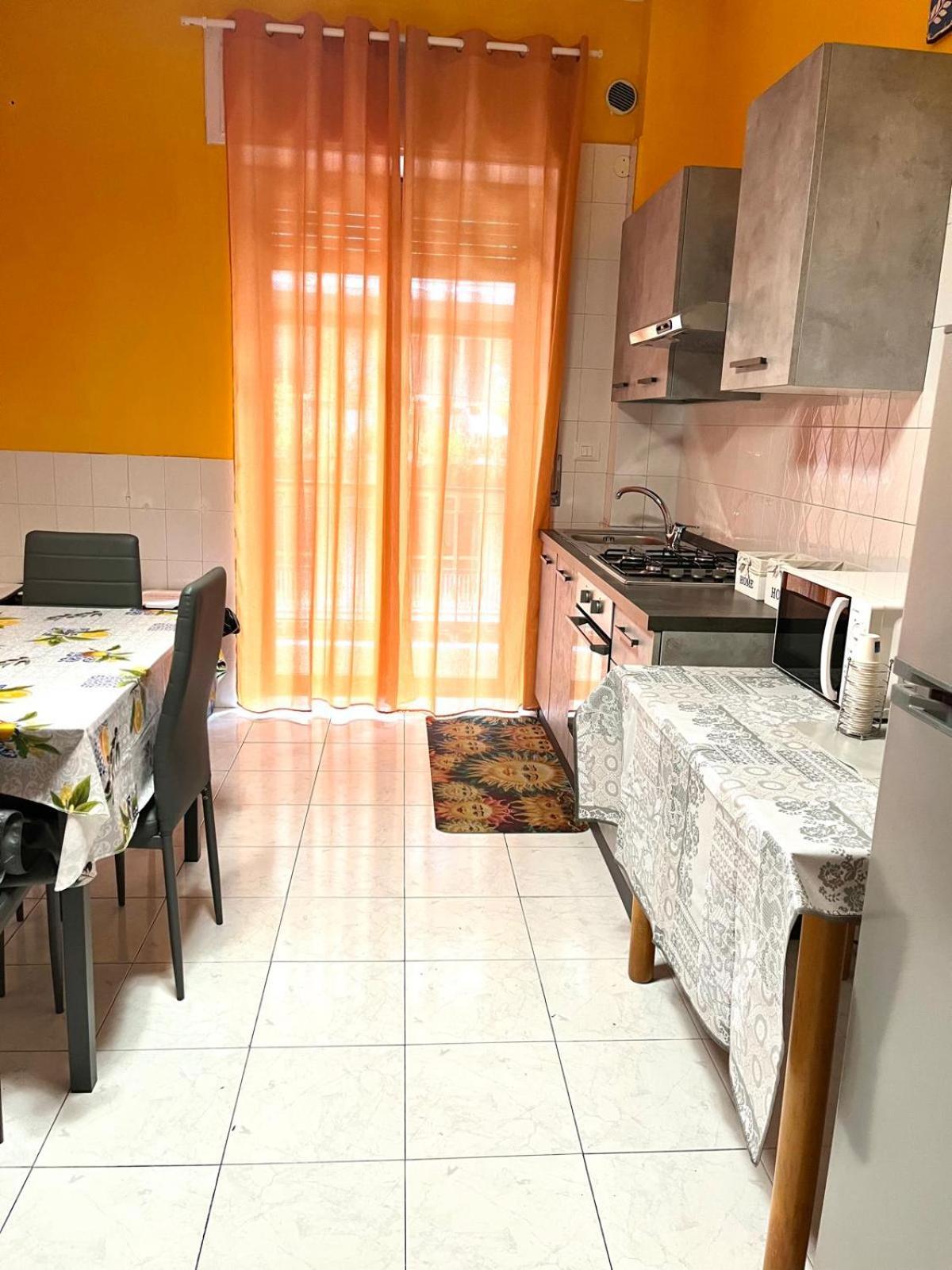 Domus Aurea Relax Room Salerno Kültér fotó