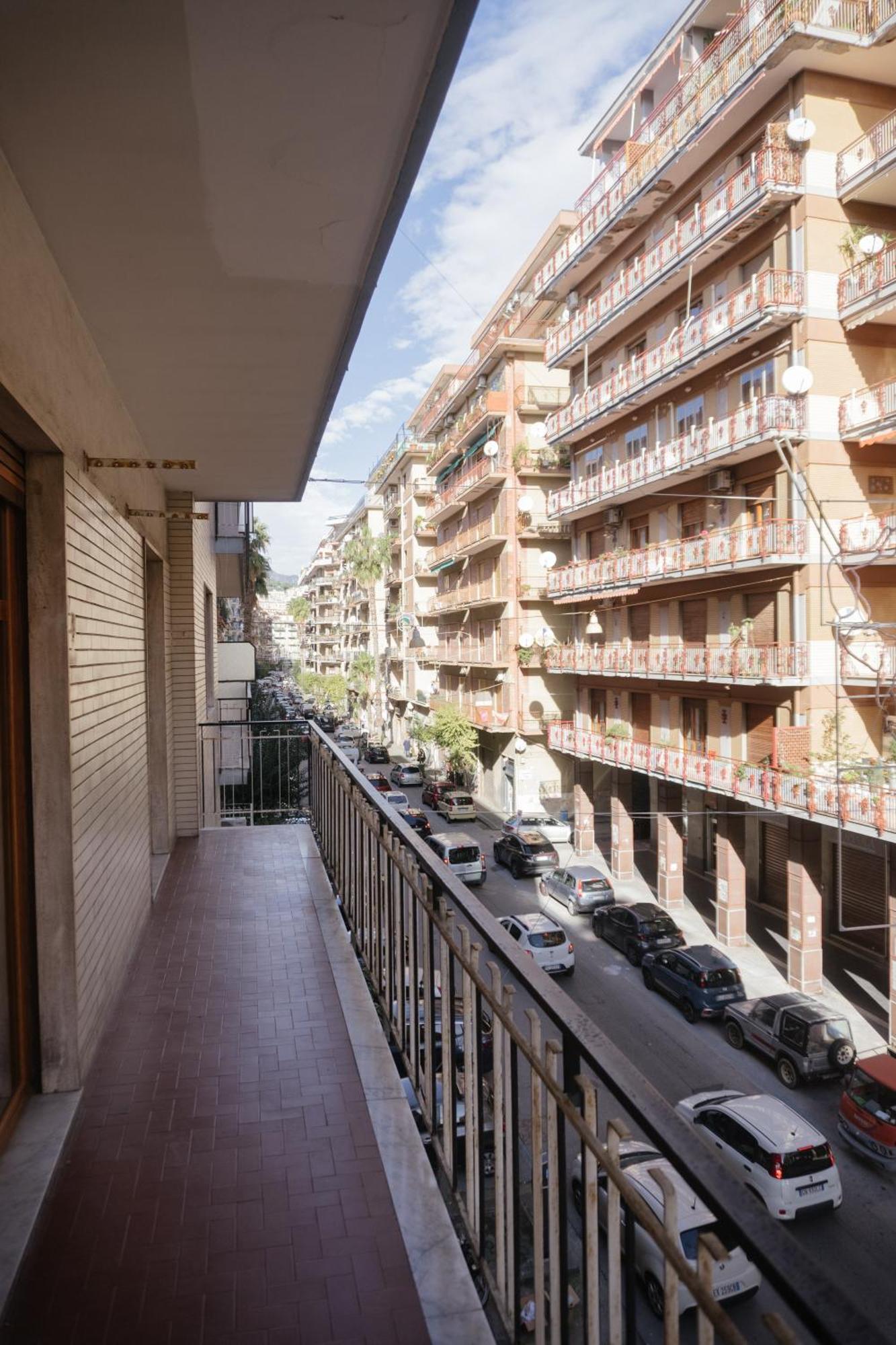 Domus Aurea Relax Room Salerno Kültér fotó
