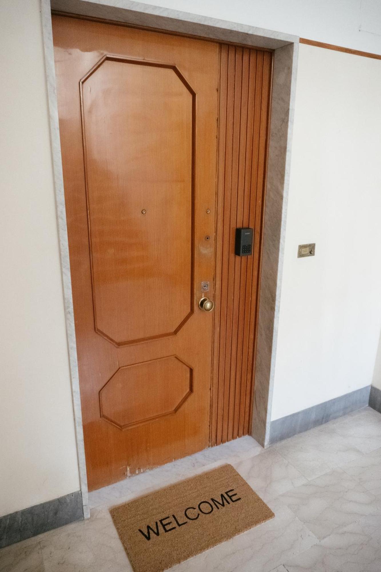 Domus Aurea Relax Room Salerno Kültér fotó